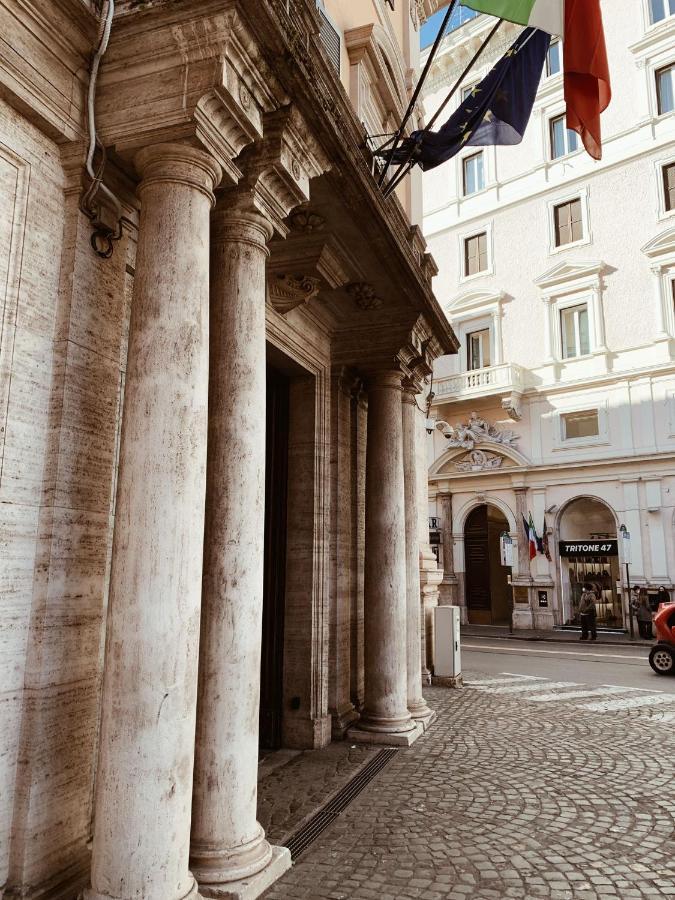 Residenza Tritone Luxury Guest House Trevi Fountain Rom Exterior foto