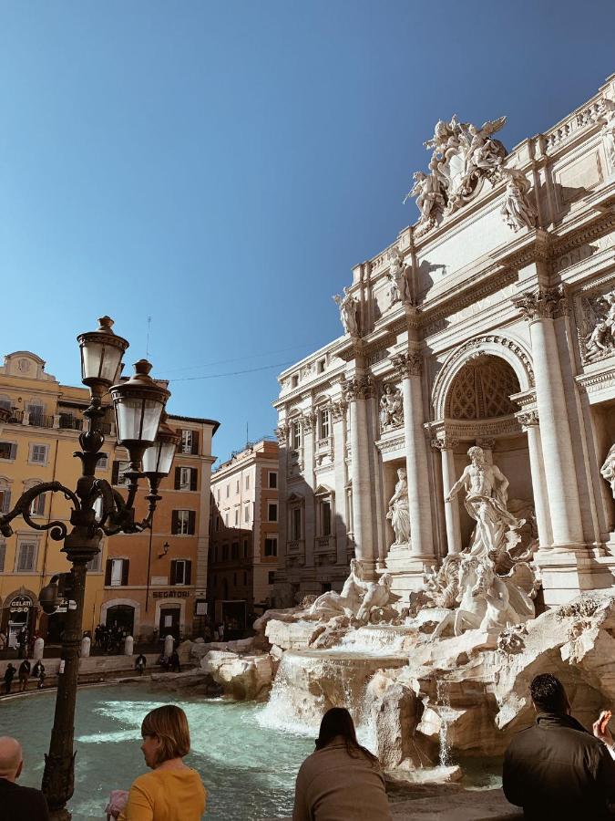 Residenza Tritone Luxury Guest House Trevi Fountain Rom Exterior foto