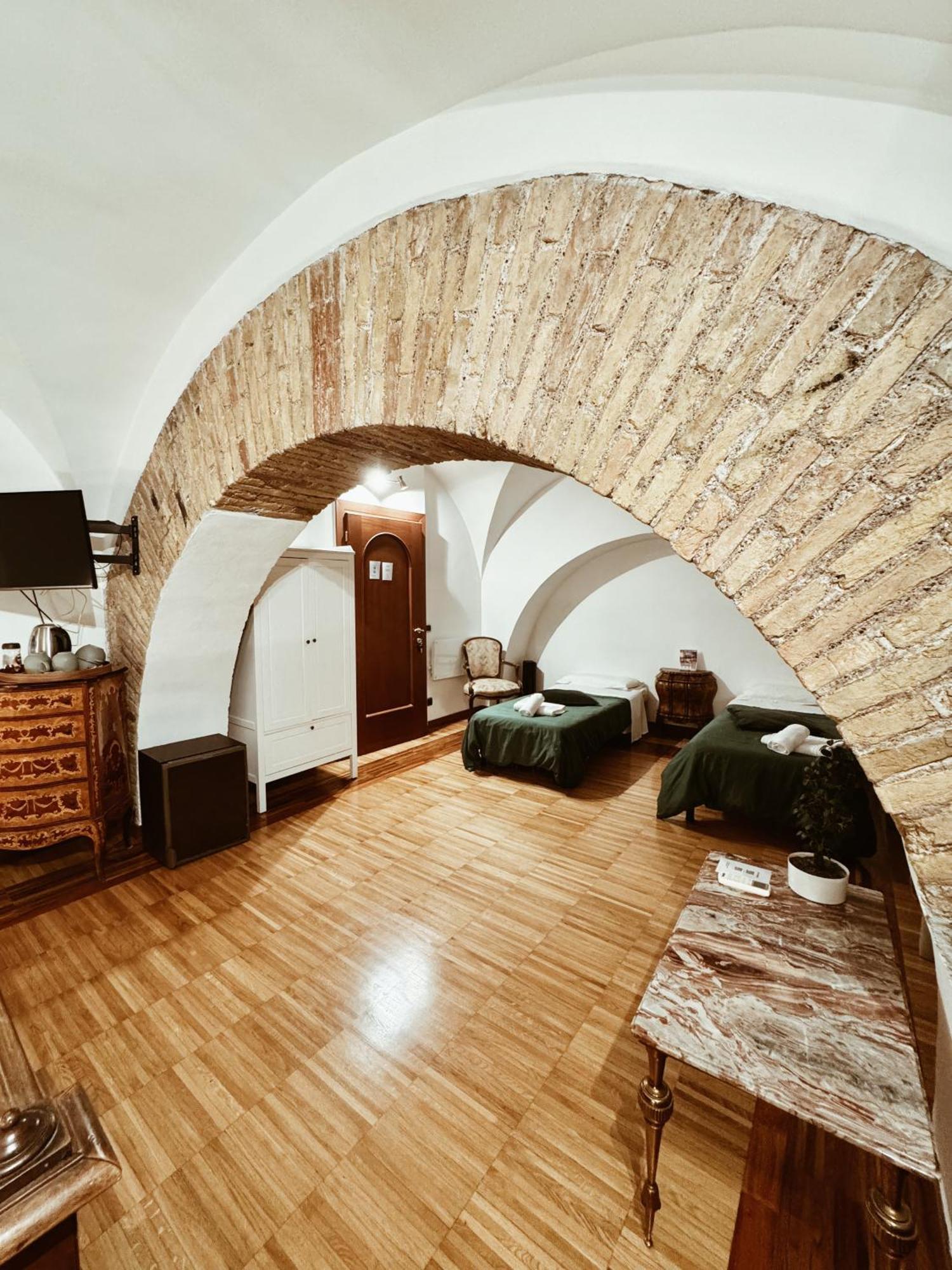 Residenza Tritone Luxury Guest House Trevi Fountain Rom Exterior foto