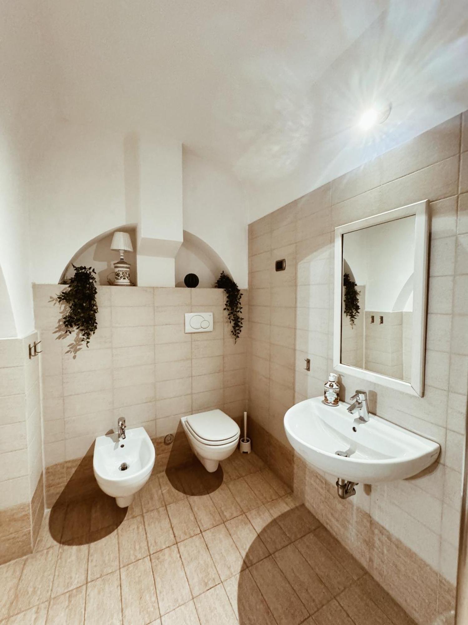 Residenza Tritone Luxury Guest House Trevi Fountain Rom Exterior foto