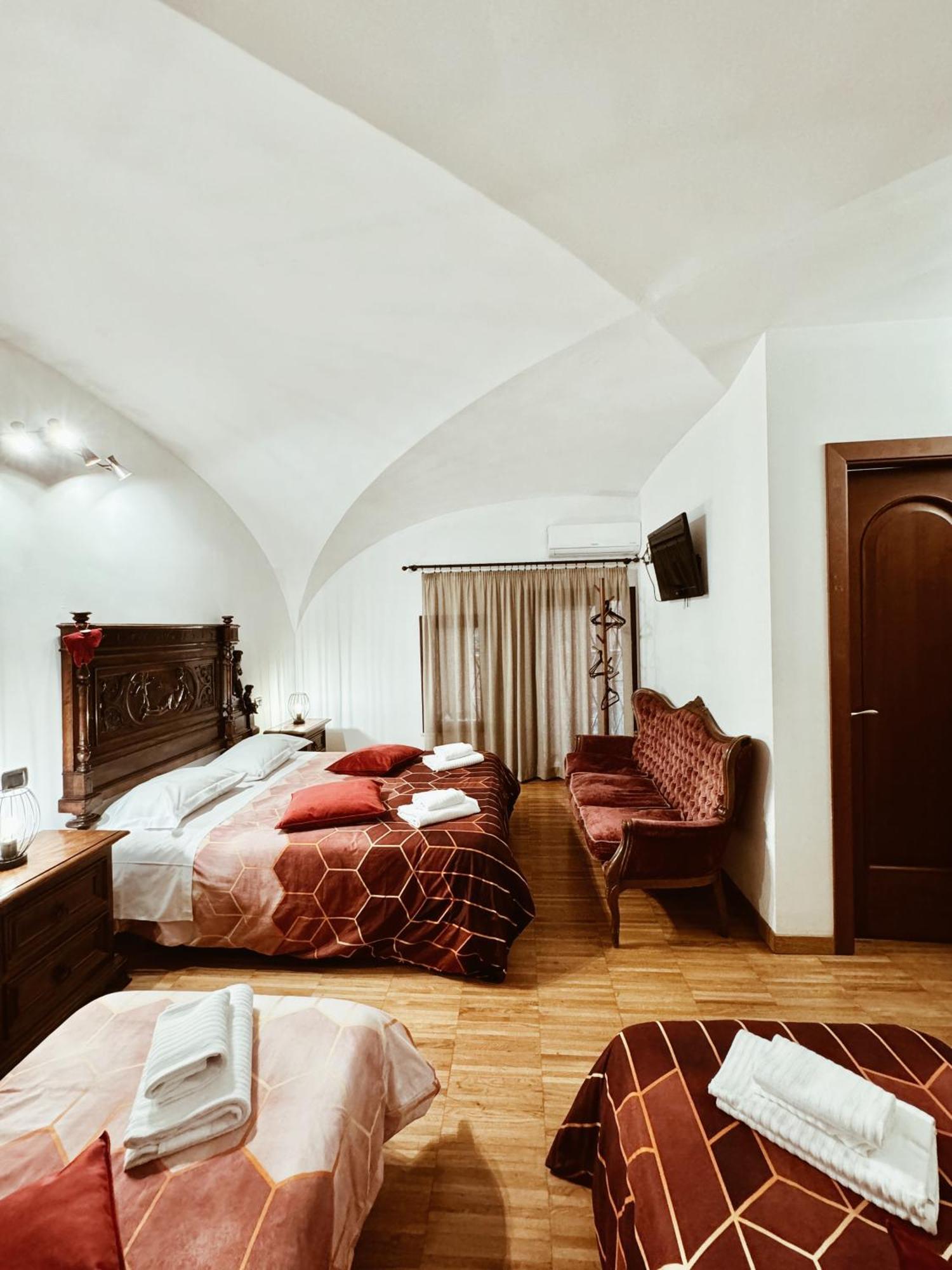 Residenza Tritone Luxury Guest House Trevi Fountain Rom Exterior foto